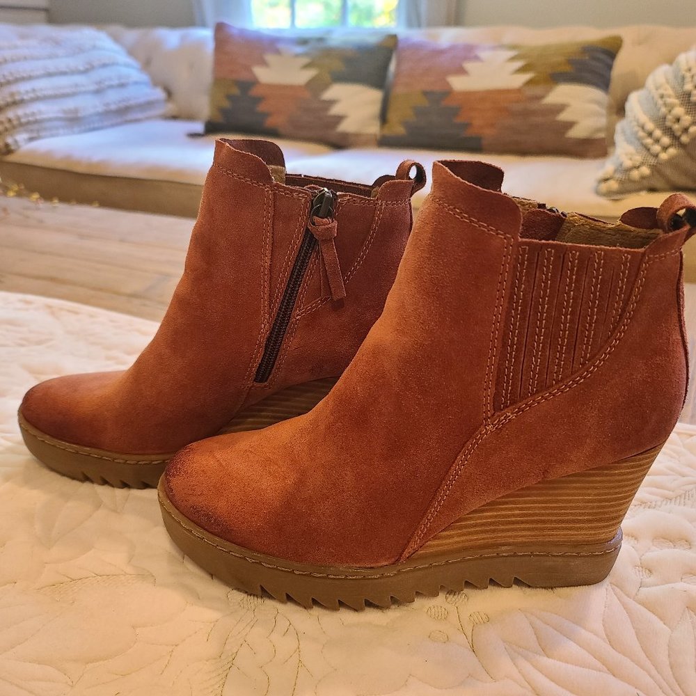 NEW Sofft Utley Wedge Bootie 8.5